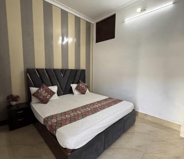 Ayodhya Casa | Hotel Sankul Villa, 100 Meter Away Saryu River & Ram Ki Paidi, Lux Stay
