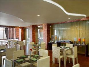 Depok Hotel | Hotel Santika Depok