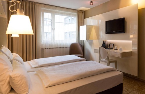 Altstadt-Nord Hotel | Hotel Santo
