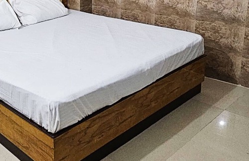 Ayodhya Hotel | Hotel Saral Guest House Ram Mandir