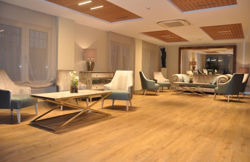 La Trinidad-San Juan y Todos los Santos Hotel | Hotel Selu