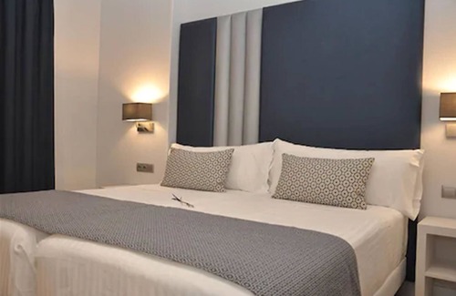 La Trinidad-San Juan y Todos los Santos Hotel | Hotel Selu