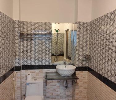 Daun Penh Hotel | Hotel Selver Shinn & Restaurant