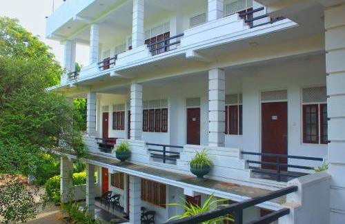 Kataragama Hotel | Hotel Senora