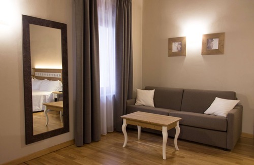 Cornegliano Laudense Hotel | Hotel Sesmones