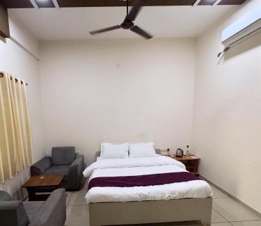 Mandvi Cama Y Desayuno | hotel seven beach inn