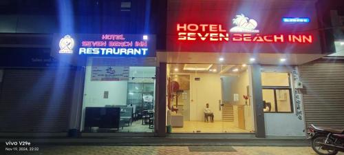 Mandvi Cama Y Desayuno | hotel seven beach inn