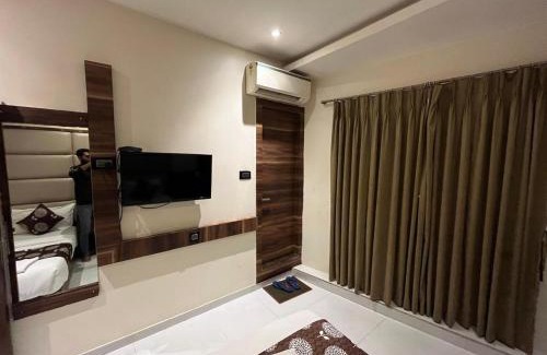 Sakinaka Casa | Hotel Shahi Darbar TERMINAL-2
