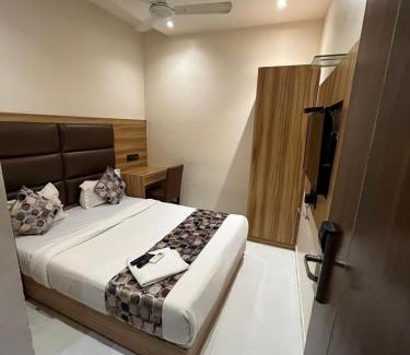 Sakinaka Casa | Hotel Shahi Darbar TERMINAL-2