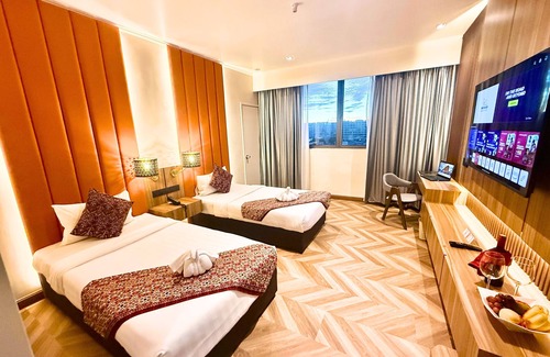 Downtown Kota Kinabalu Hotel | Hotel Shangri-La Kota Kinabalu