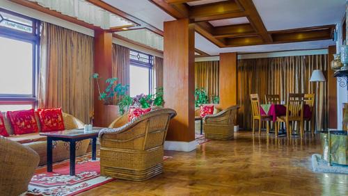 Darjeeling Hotel | Hotel Shangrila Regency