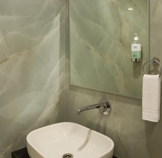 Agar Hotel | Hotel Shankara Inn