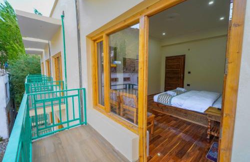 Leh Hotel | Hotel Shashipa House, Leh