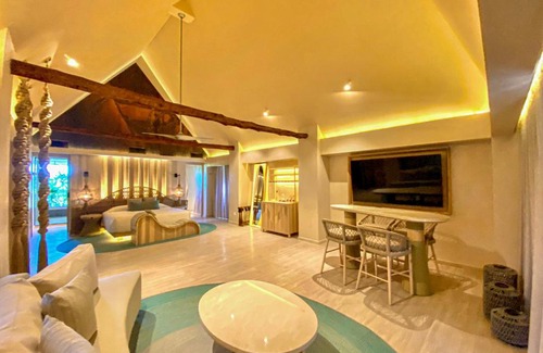Zona Hotelera Hotel | Hotel Shibari - Restaurant & Cenote Club