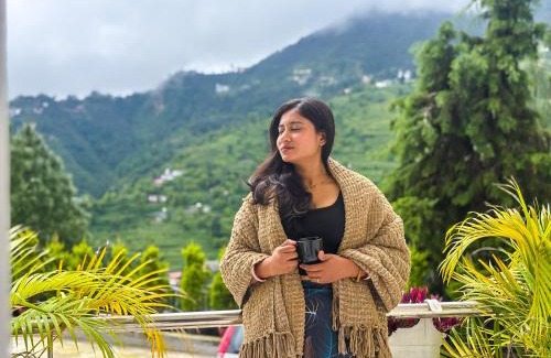Mussoorie Hotel | Hotel Shiva Lake Mussoorie - 360 Degree View - Free Parking