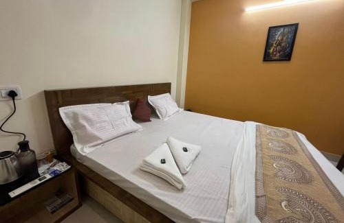 Ujjain Casa | Hotel SHIVASHRAY Luxury Stays & Inn