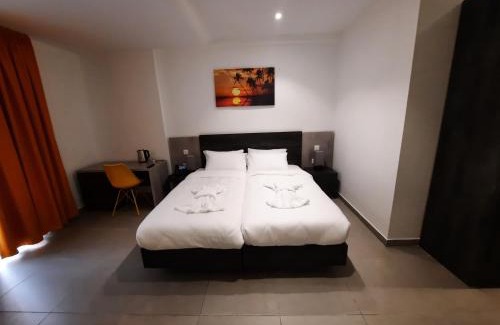 Paceville Casa | Hotel Shoreline