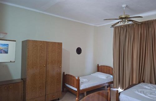 Velipoje Hotel | Hotel Shqiponja