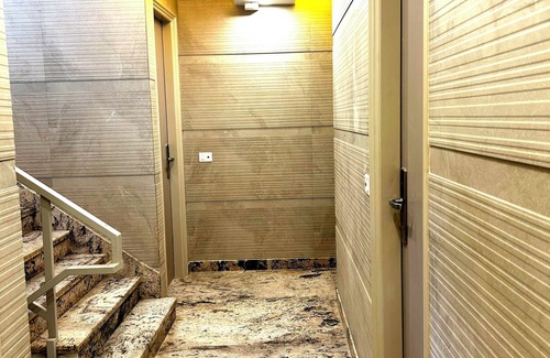 Paharganj Apartamento | Hotel Shree Guru