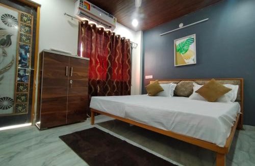Ujjain Hotel | Hotel Shri Shridhar Luxury Guest House