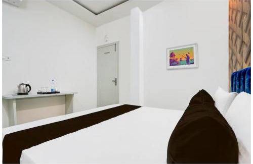 Varanasi Casa | Hotel Siꓓꓓhi Vinayaka Inn Varanshi - Near Kashi Vishwanath Temple and Ganga Ghat with Fully Air Conditioned -Wi-fi #Restaurant #Parking - A Luxury Hotel In Varanasi