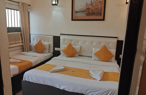 Taj Ganj Hotel | Hotel Sidhartha Walking Distance From TajMahal