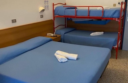 Milano Marittima Hotel | Hotel Singapore