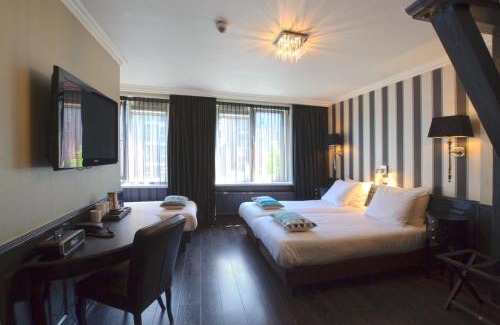 Burgwallen Nieuwe Zijde Hotel | Hotel Sint Nicolaas