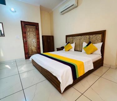 Mohali Hotel | Hotel SK GRAND