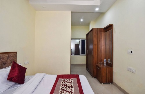 Amritsar Hotel | HOTEL SK PLAZA
