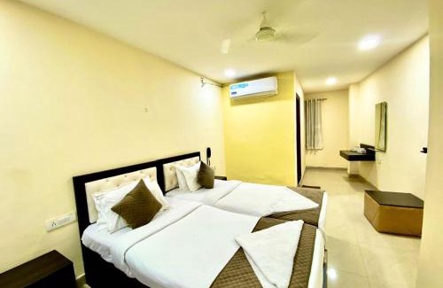 Shamshabad Hotel | Hotel Sky Park