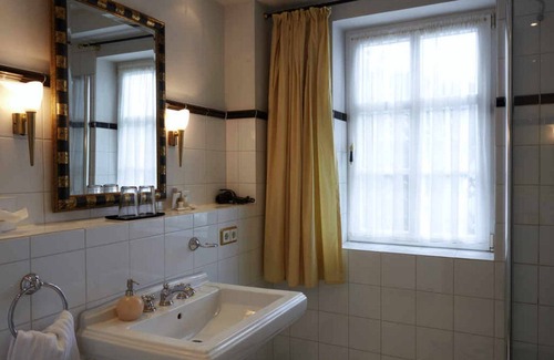 Burbach Hotel | Hotel Snorrenburg