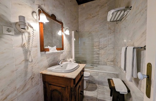 Evora Hotel | Hotel Solar De Monfalim