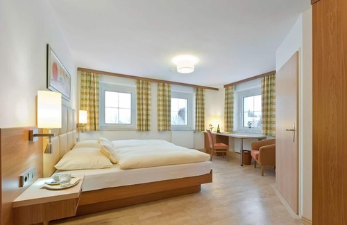 Timelkam Hotel | Hotel Sonnenhof