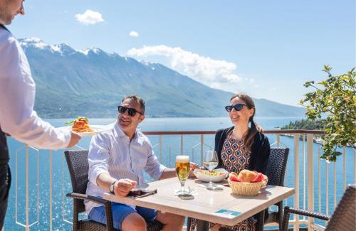 Limone sul Garda Hotel | Hotel Splendid Palace