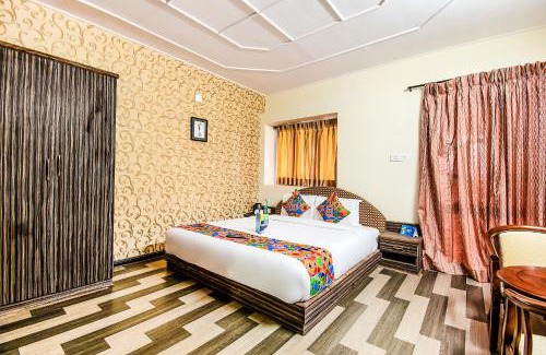 Pudumund Hotel | Hotel St Clouds - Nr Government Botanical Garden