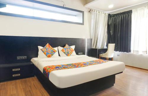 Pimpri - Chinchwad Hotel | Hotel Star Light - Near Jagtap dairy