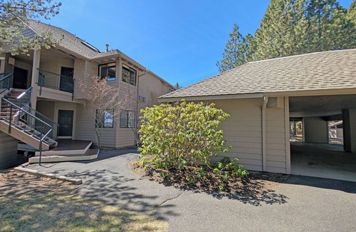 Century West Casa | Hotel-Style, King Bed, Ground Floor Condo-328B