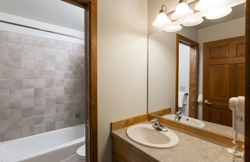 Whitefish Hotel | Habitación de estilo hotel de lujo