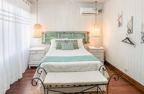 La Cruz Casa | Hotel-style suite in amazing family-owned hotel, restaurant & bar, & fast WiFi