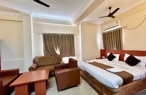 Puri Hotel | Hotel Subham Beach inn ! PURI near-sea-beach-and-temple fully-air-conditioned-hotel with-lift-and-parking-facility