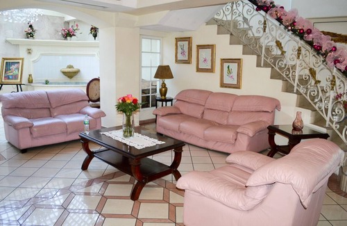 Tegucigalpa Hotel | Hotel Suites La Aurora