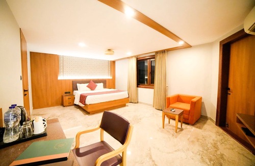 Varanasi Hotel | Hotel Surya