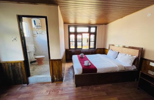 Pelling Hotel | Hotel Tashiling Stay