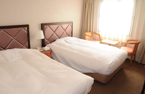 Sakuragicho Hotel | Hotel Terrace Yokohama