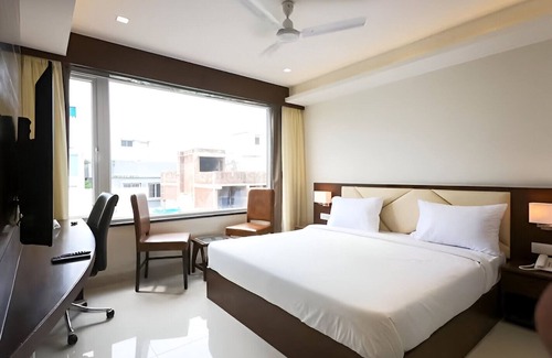 Indore Hotel | Hotel The Bellevue