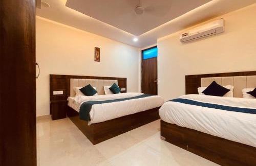 Aleo Cama Y Desayuno | Hotel The Divine Ganga - Top Rated ! Most Awarded ! Budget Friendly ! Couple Friendly ! Parking ! Lift