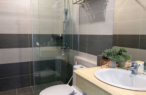 Trung Hoa Nhan Chinh Hotel | Hotel The Hanoi