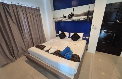 Patong Hotel | Hotel The Journey Patong New