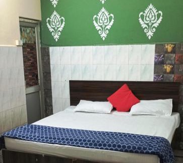 New Delhi Casa | Hotel The Maple Door
